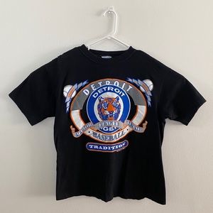 VINTAGE • 1964-1993 Detroit Tigers Logo Tee